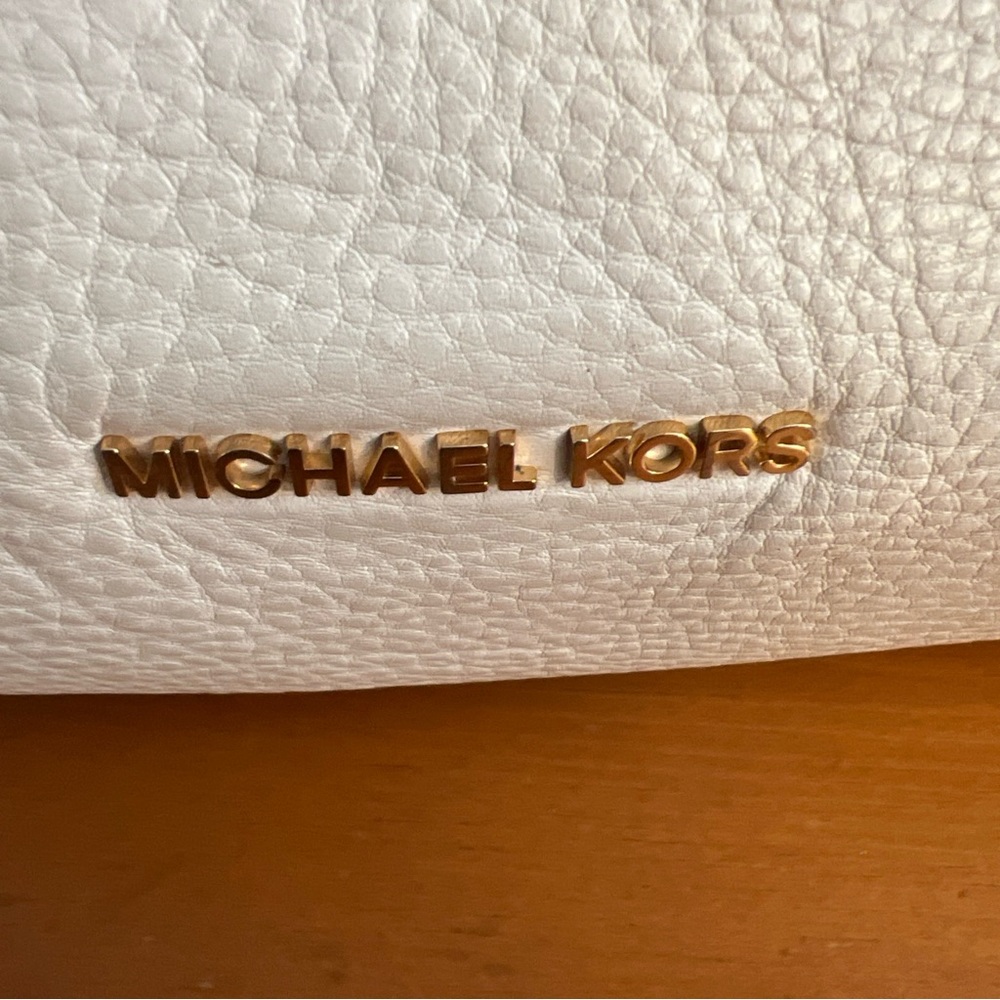 MICHAEL KORS WHITE LEATHER TASSELS ACCENTS - Picture 3 of 10